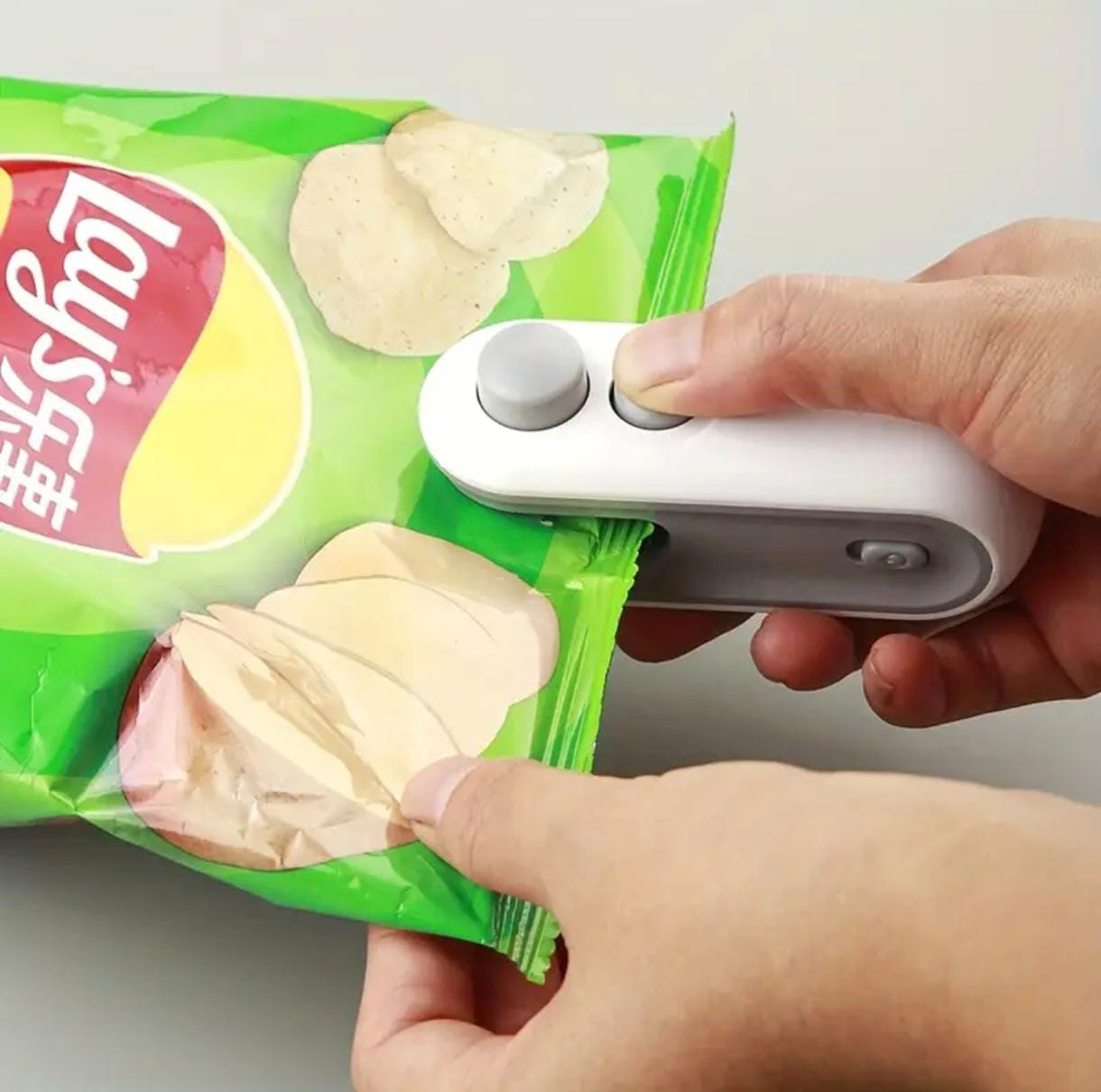 Portable USB Rechargeable Snack Bag Sealer – Magnetic Mini Heat Sealer